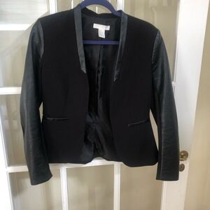 H&M Black Blazer with Tailored Design